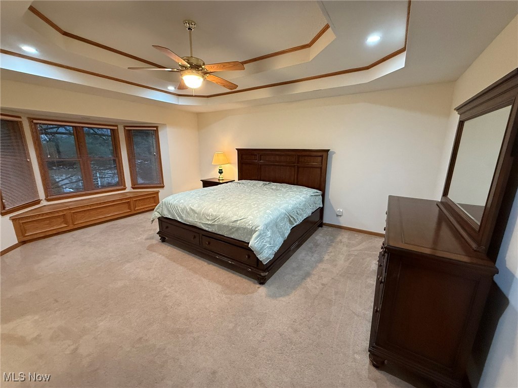 524 Oakdale Drive, Dover, Ohio image 10