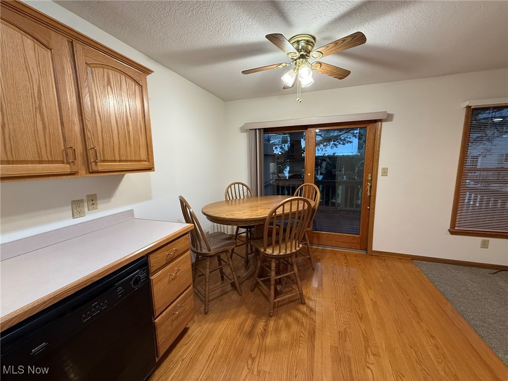 524 Oakdale Drive, Dover, Ohio image 7