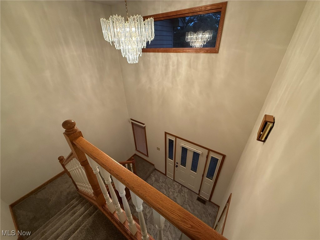 524 Oakdale Drive, Dover, Ohio image 3