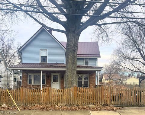 Homes For Sale - 2321 15th Street<br/> Canton, OH 44705