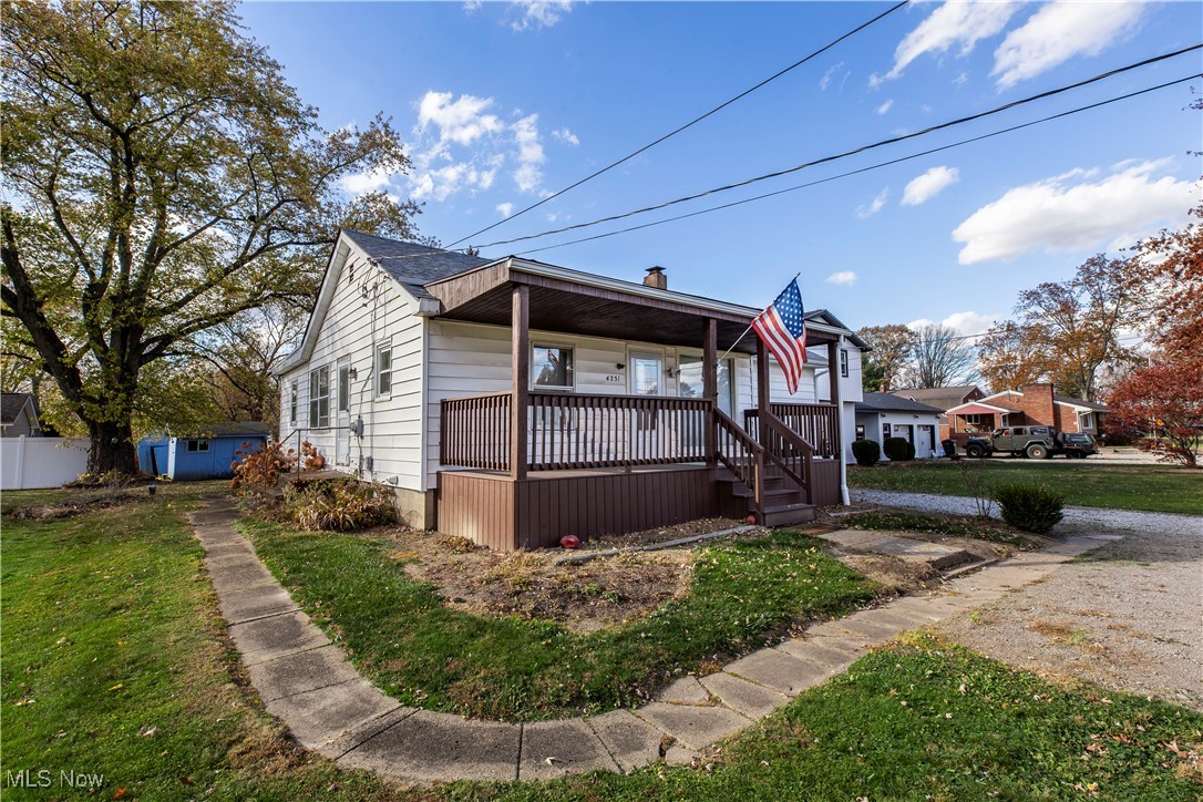 4251 Birchwood Avenue, Louisville, Ohio image 10