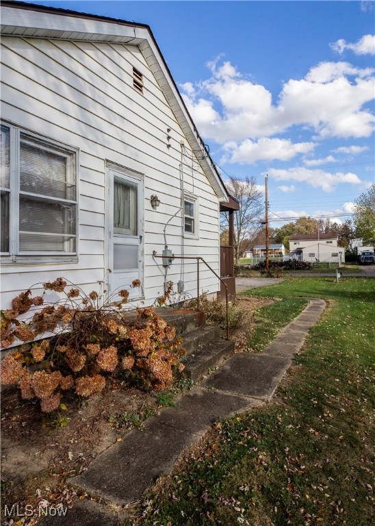 4251 Birchwood Avenue, Louisville, Ohio image 35