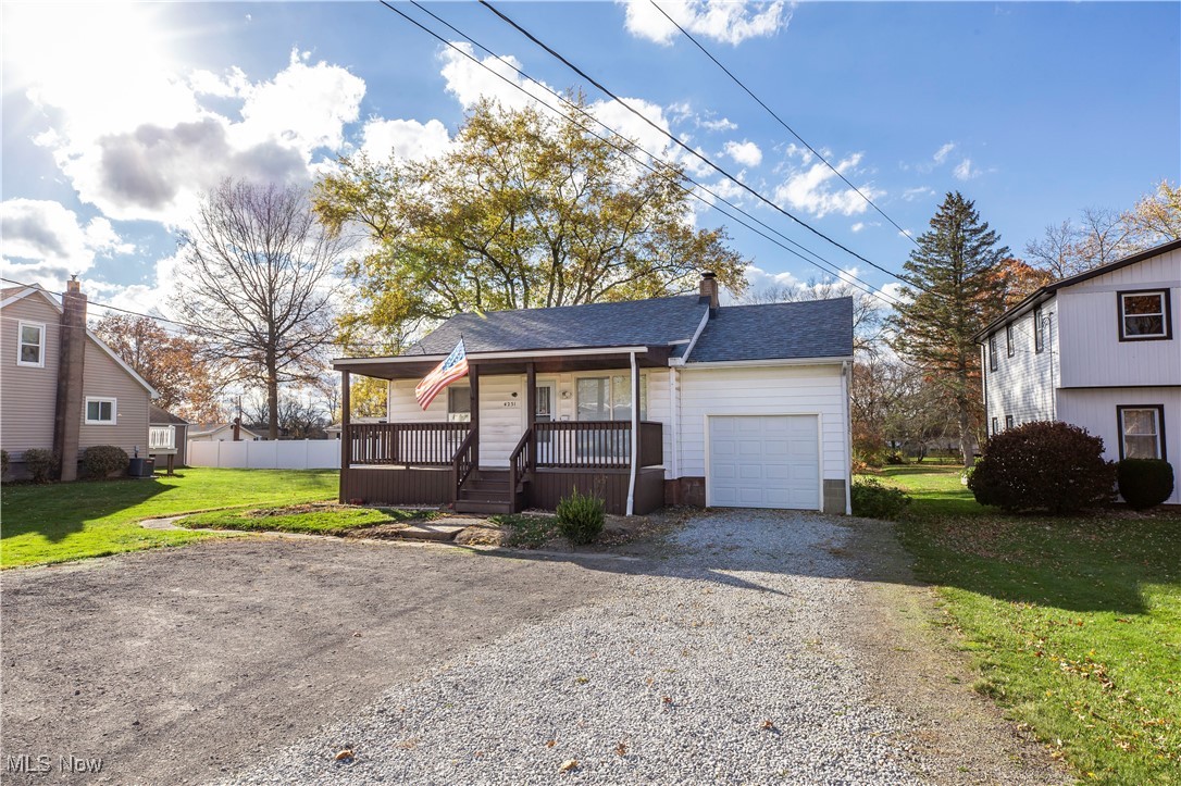 4251 Birchwood Avenue, Louisville, Ohio image 9