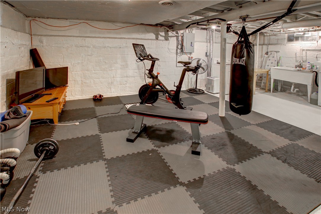 Kroehle Companys Melrose Sub - Residential