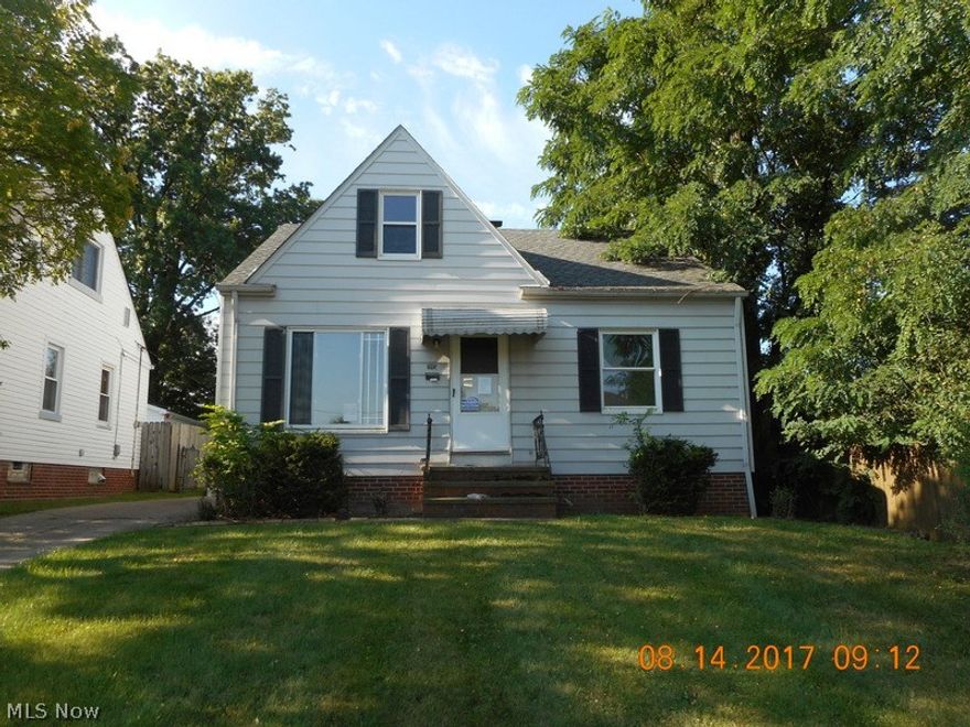 This single family cape cod home features six total rooms. It offers three bedrooms and one full bath. Exterior offers a partially fenced in yard and a detached garage.