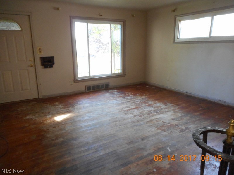 Klusner Realty Companys Uhinc - Residential