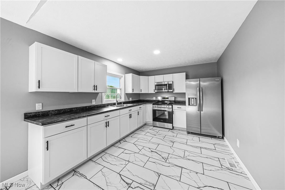 23595 Sandy Creek Road, Minerva, Ohio image 2