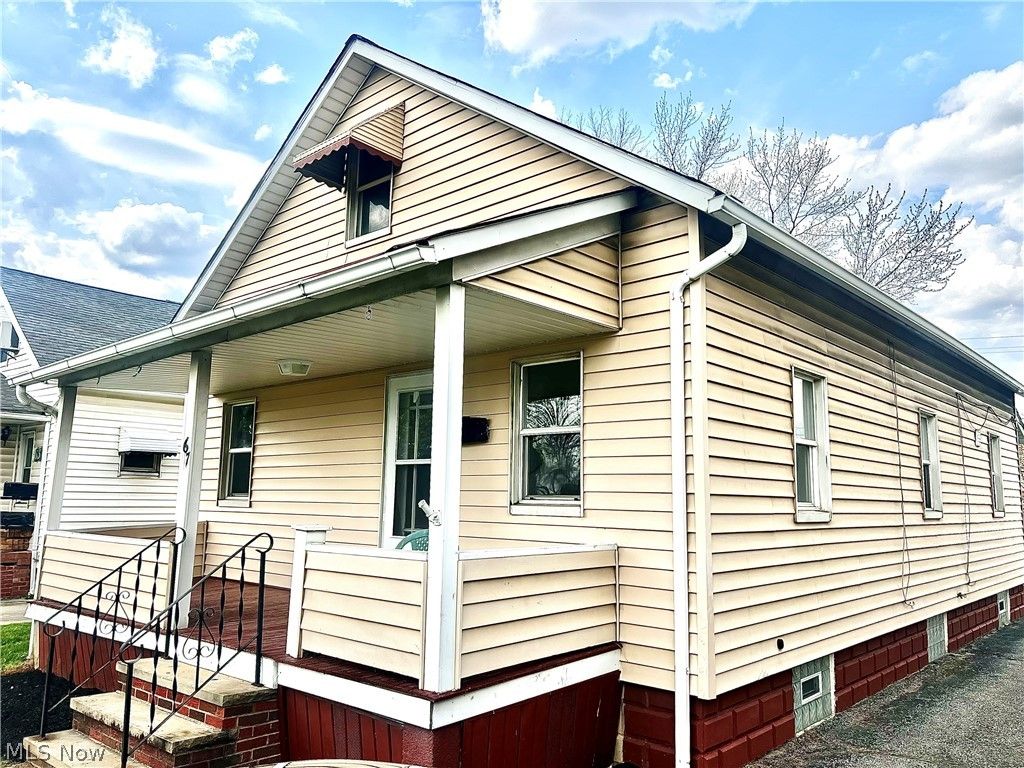 Photo of 67 Forbes Road, Bedford, OH 44146 (MLS # 5201100)