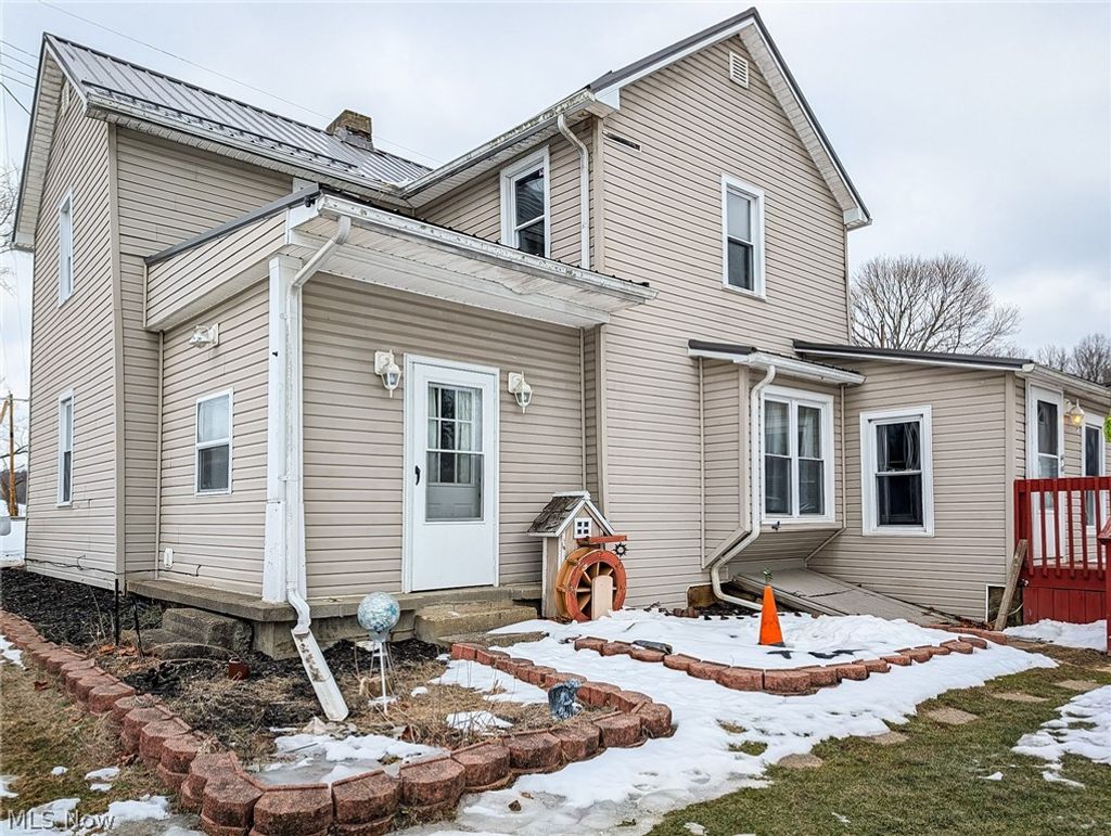 Photo of 10748 State Route 258 SE, Uhrichsville, OH 44683 (MLS # 5186307)