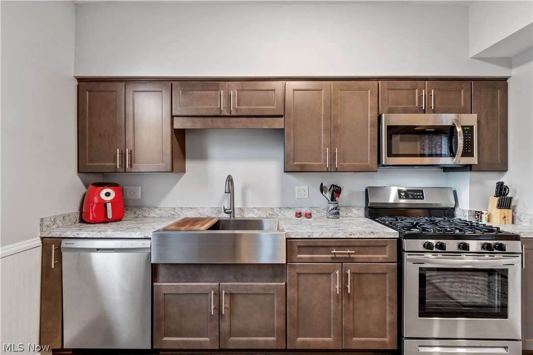 City/Sebring - Residential Income