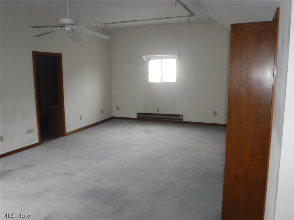 Edgewater Land Co - Residential Income