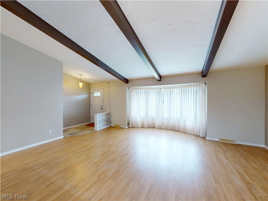 Photo of 904 Rose Boulevard, Highland Heights, OH 44143 (MLS # 5192050)