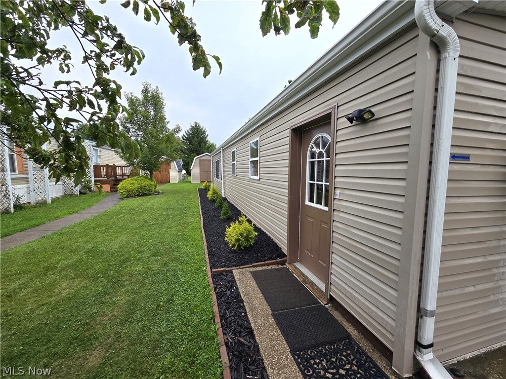 20 Apple Drive