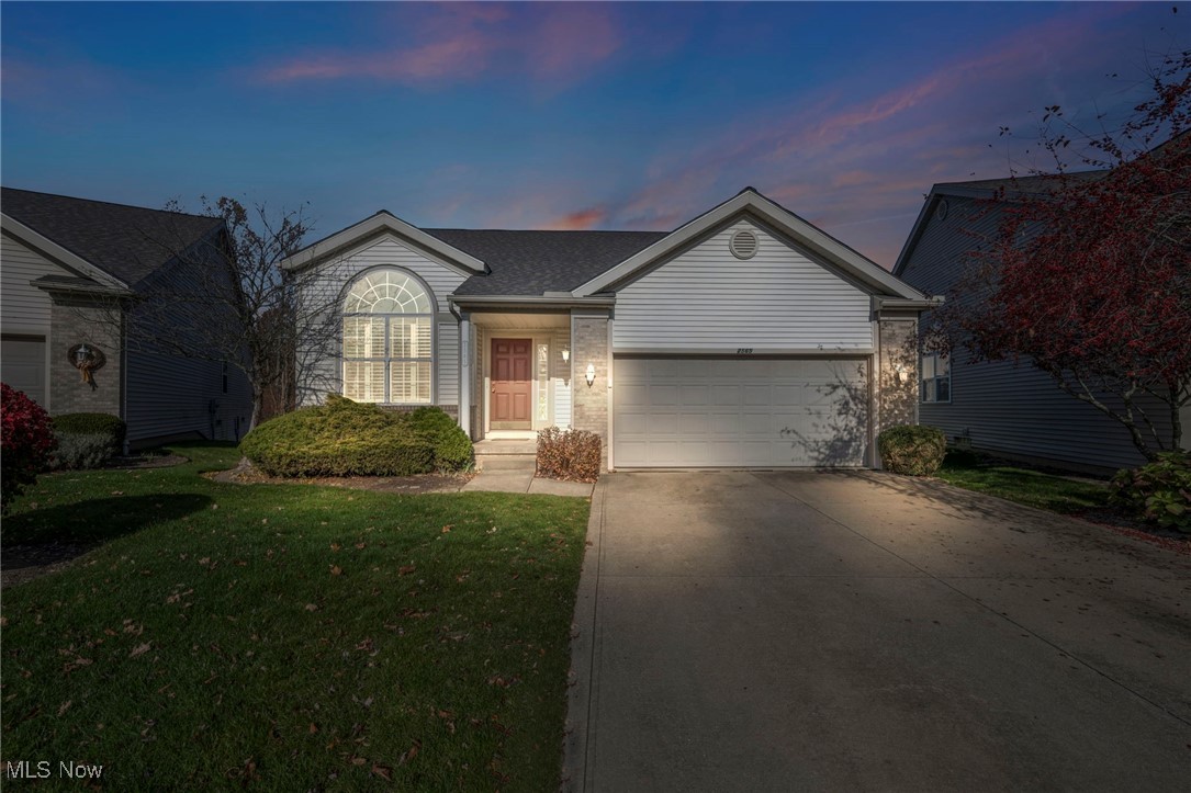 2565 Redtail Court, Twinsburg, Ohio image 1