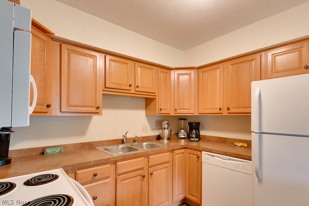 Meadowlawn Condo - Residential