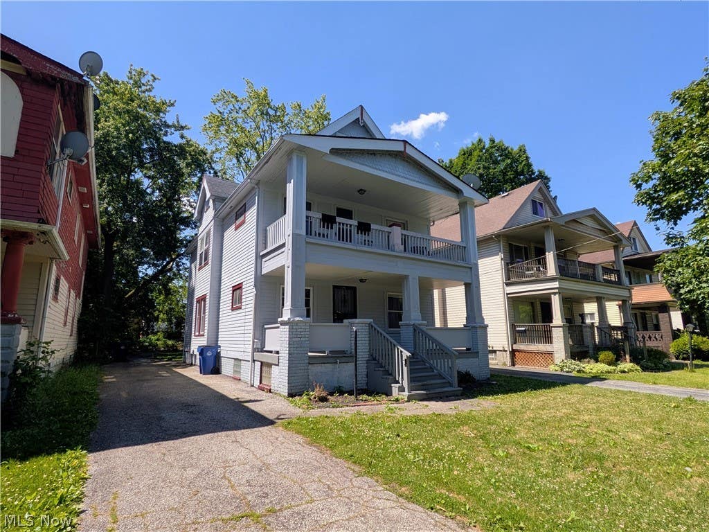 Photo of 11302 Parkview Avenue, Cleveland, OH 44104 (MLS # 5222679)