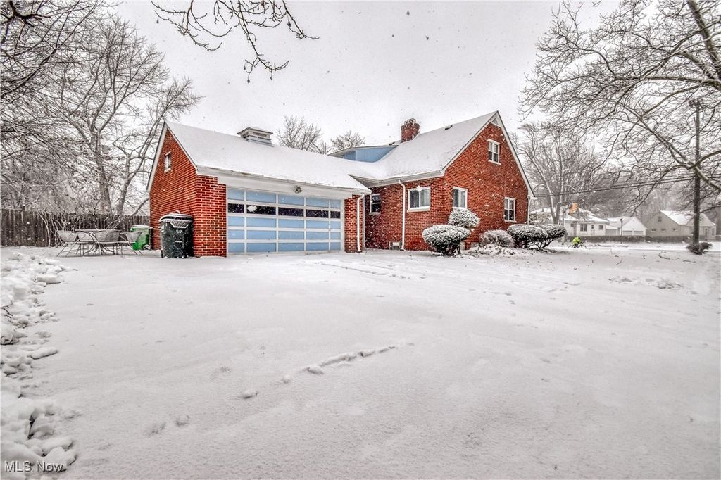 Photo of 21329 Lakeshore Boulevard, Euclid, OH 44123 (MLS # 5182899)