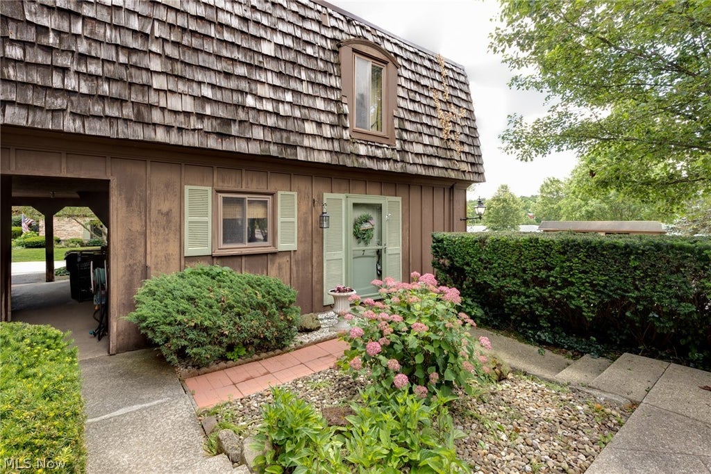 Photo of 200 Granger Road #7, Medina, OH 44256 (MLS # 5226618)