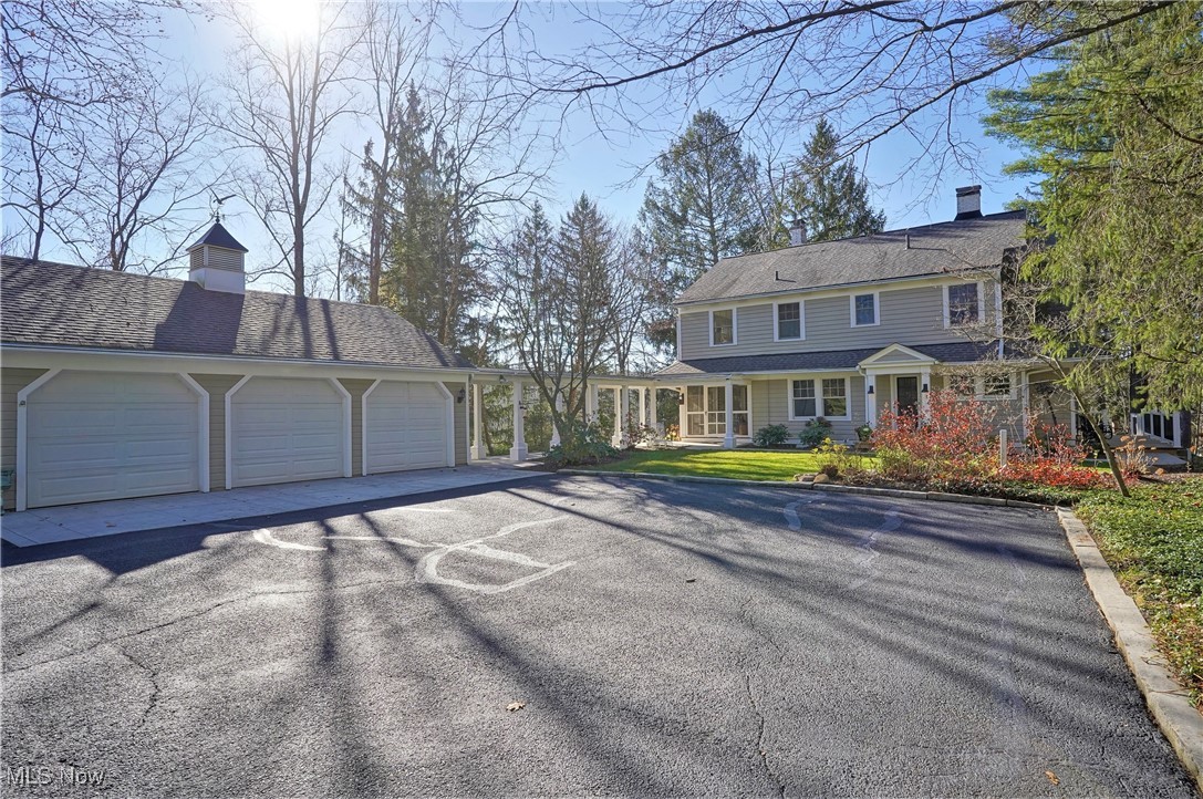 459 Bentleyville Road, Chagrin Falls, Ohio image 1