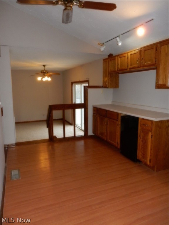 Irish Oaks - Residential