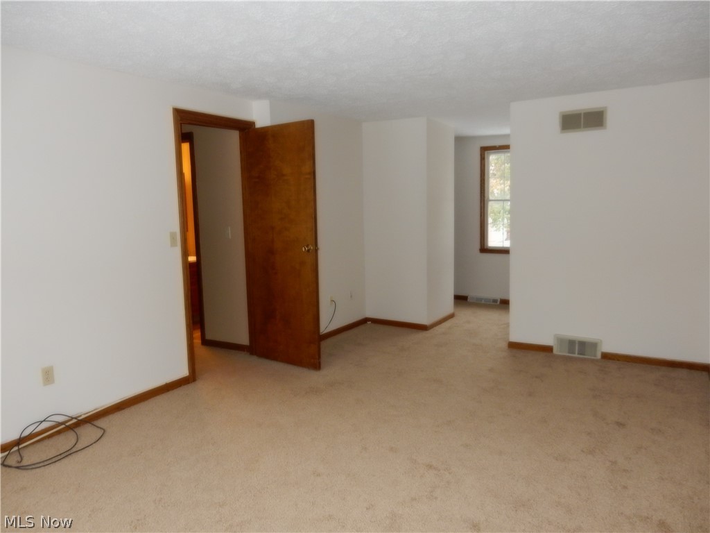 Irish Oaks - Residential