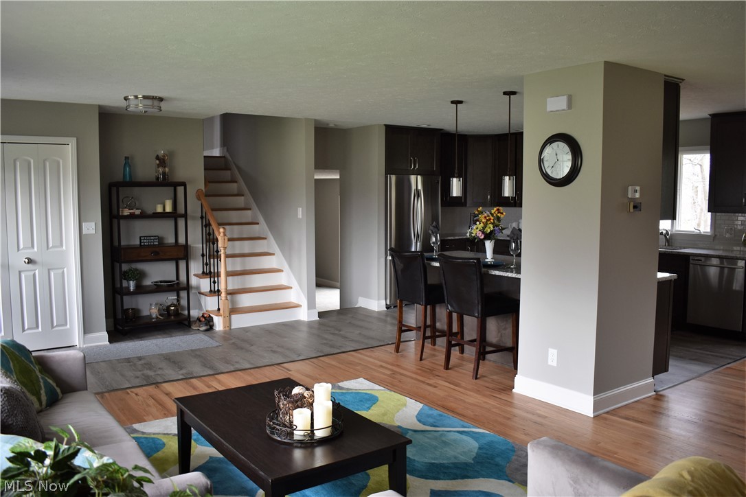 Hillside Acres 01/M Hewko - Residential