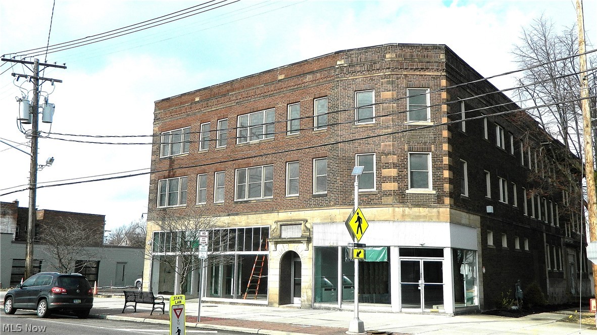 Leisy Estates - Commercial Lease