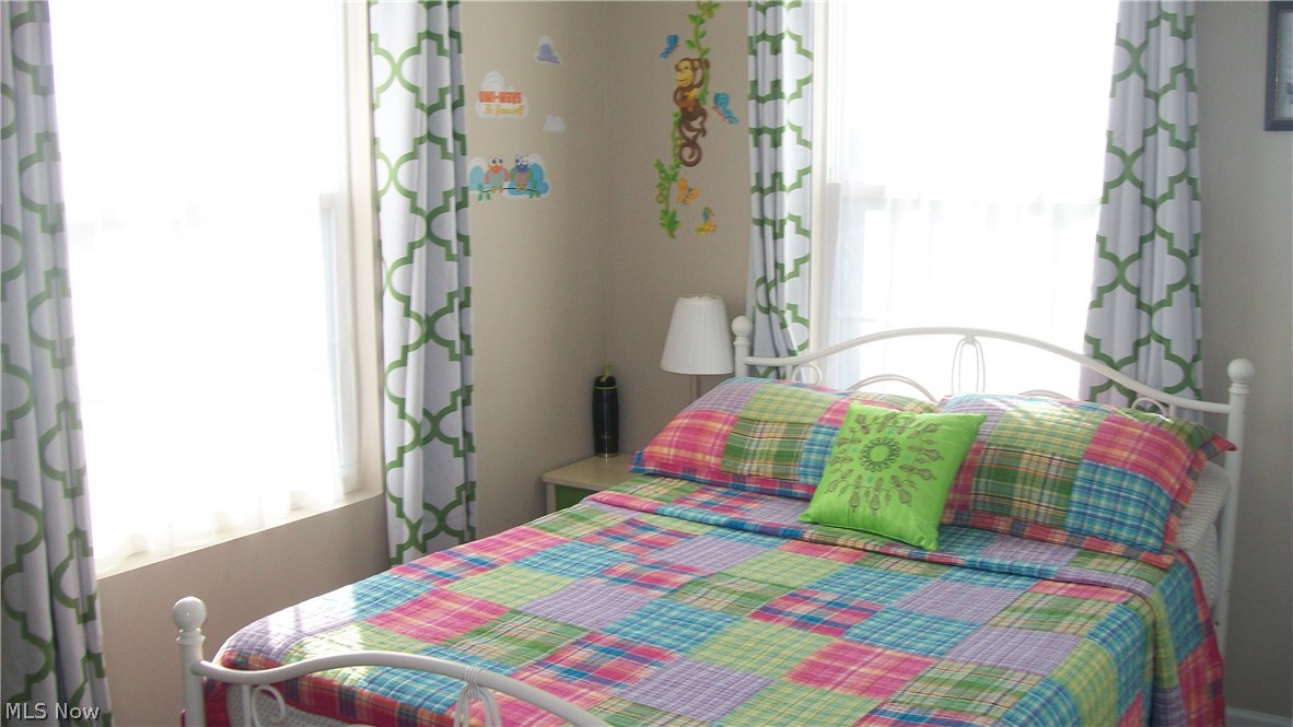 Pointe/Sterling Lakes Ph 01 Repla - Residential Lease