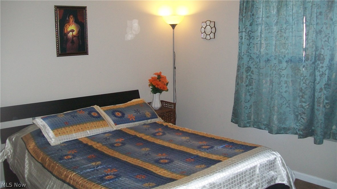 Pointe/Sterling Lakes Ph 01 Repla - Residential Lease