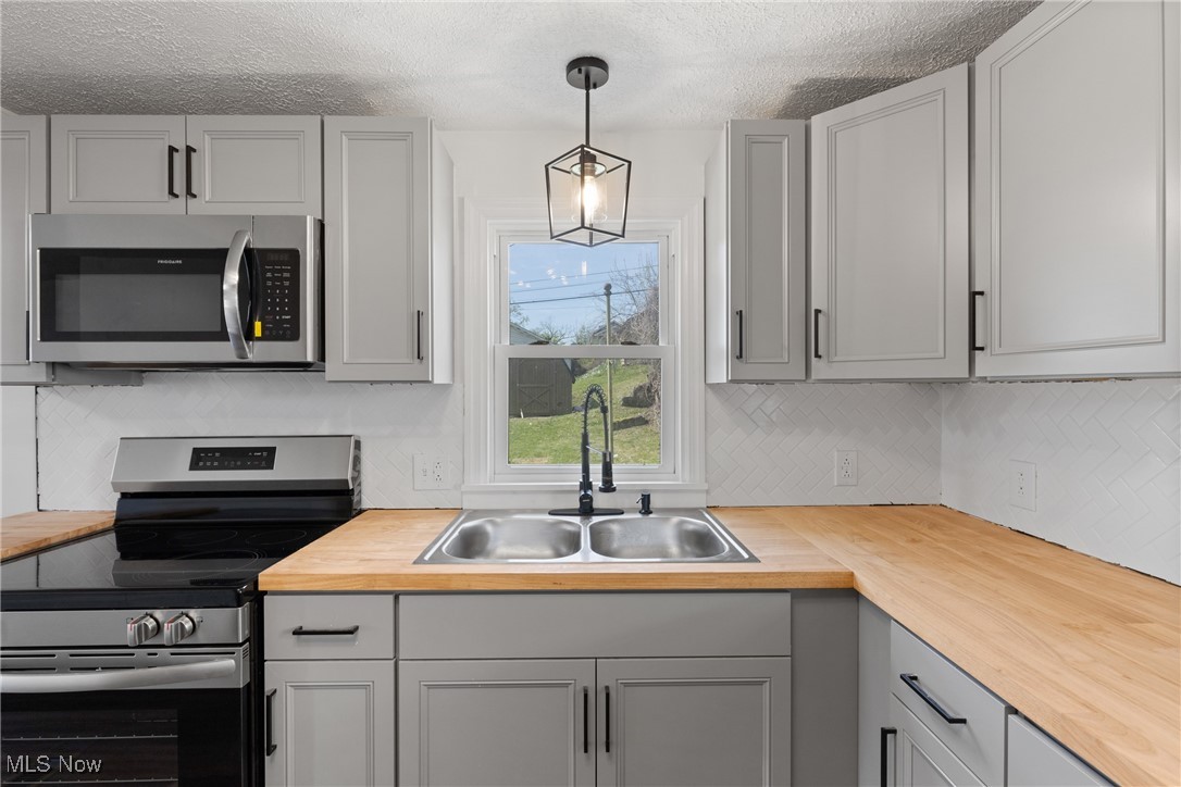556 W 43rd Street, Shadyside, Ohio image 13