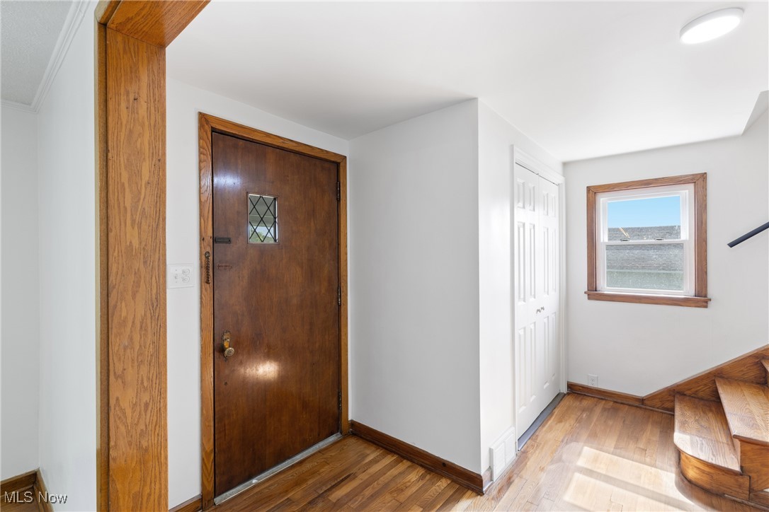 556 W 43rd Street, Shadyside, Ohio image 4