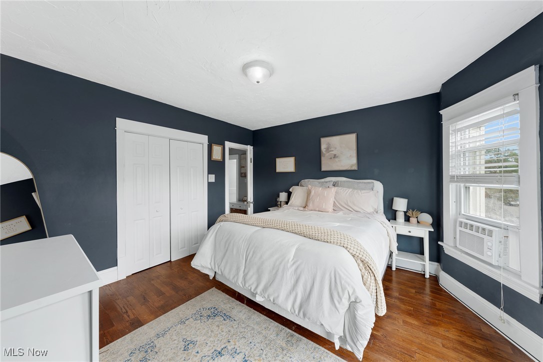 Lakewood, Ohio 44107, United States, 4 Bedrooms Bedrooms, ,2 BathroomsBathrooms,Residential,Contingent,191720