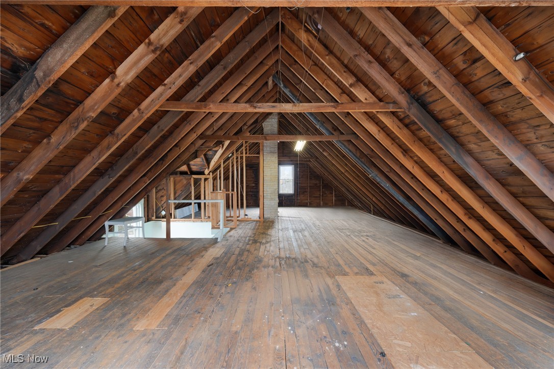 Lakewood, Ohio 44107, United States, 4 Bedrooms Bedrooms, ,2 BathroomsBathrooms,Residential,Contingent,191720