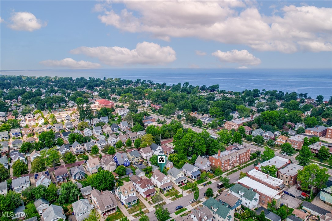 Lakewood, Ohio 44107, United States, 4 Bedrooms Bedrooms, ,2 BathroomsBathrooms,Residential,Contingent,191720