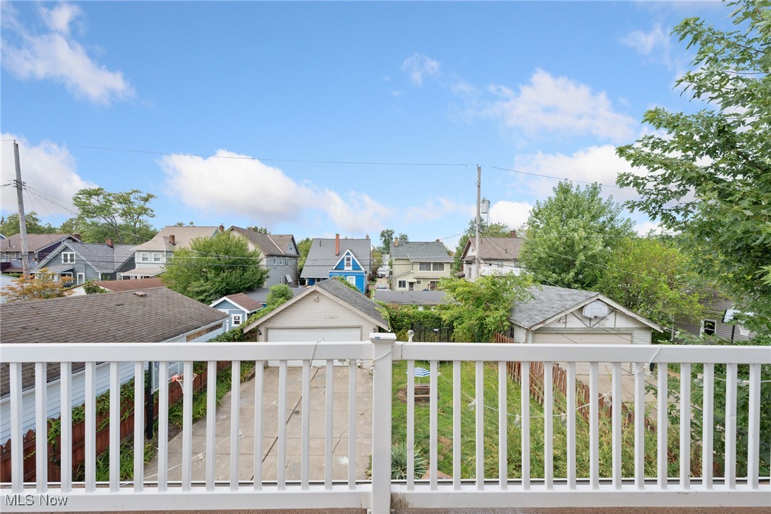 Lakewood, Ohio 44107, United States, 4 Bedrooms Bedrooms, ,2 BathroomsBathrooms,Residential,Contingent,191720