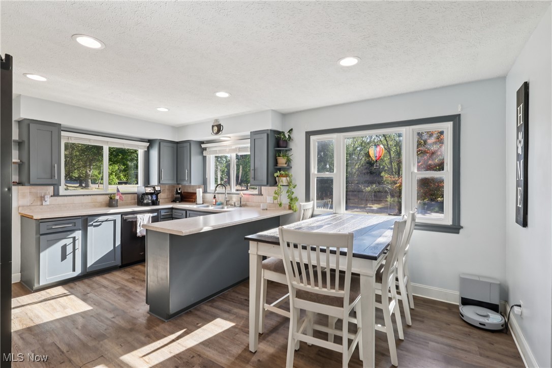 Rose Acres - Residential