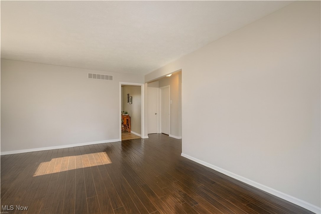 Cuyahoga Falls, Ohio 44223, United States, 3 Bedrooms Bedrooms, ,2 BathroomsBathrooms,Residential,Active,194205