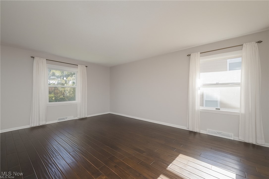 Cuyahoga Falls, Ohio 44223, United States, 3 Bedrooms Bedrooms, ,2 BathroomsBathrooms,Residential,Active,194205