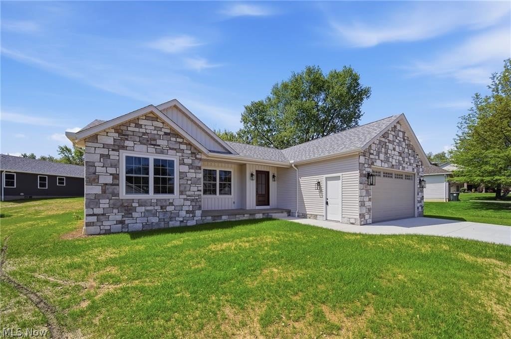 517 Whitetail Trail NE