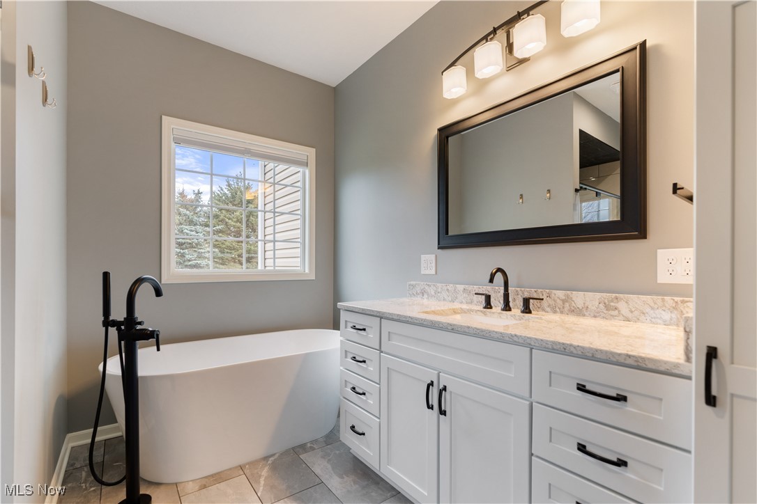 4998 Simsbury Circle, Massillon, Ohio image 19