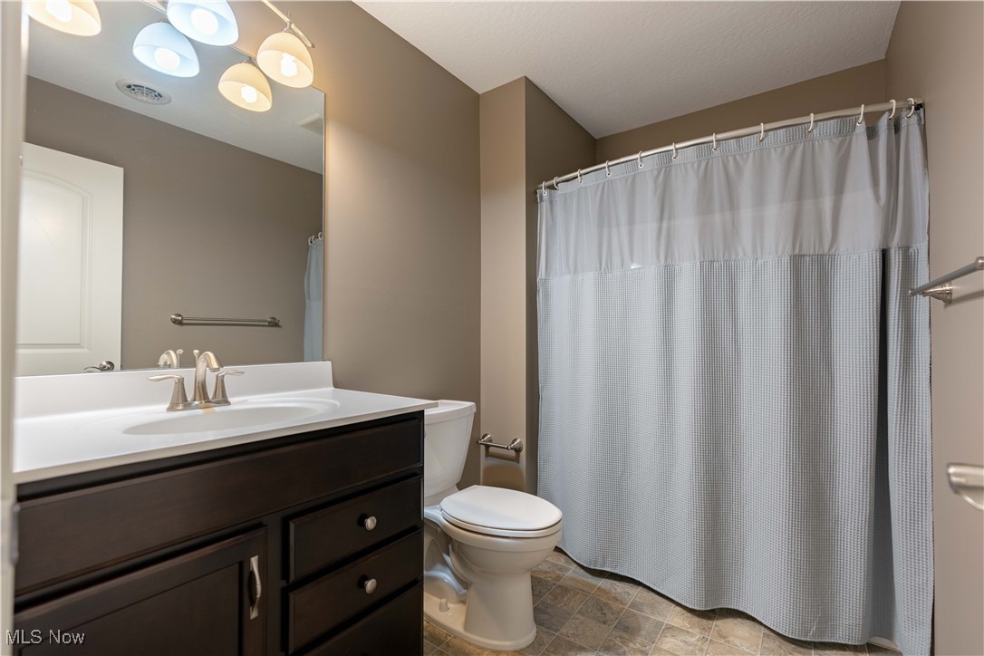 4998 Simsbury Circle, Massillon, Ohio image 24