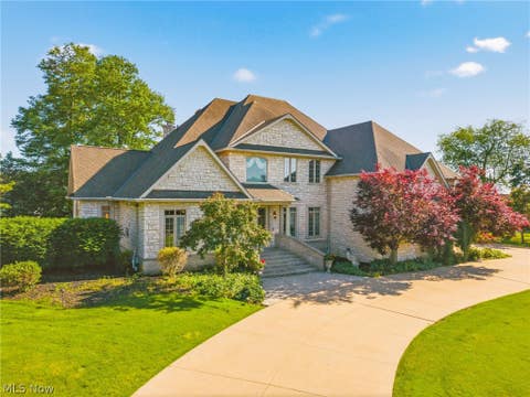 Homes For Sale - 1524 Eagle Watch Street<br/> Canton, OH 44721