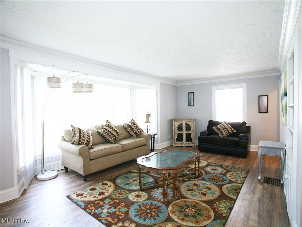 895 Caledonia Avenue, Cleveland Heights, Ohio image 4