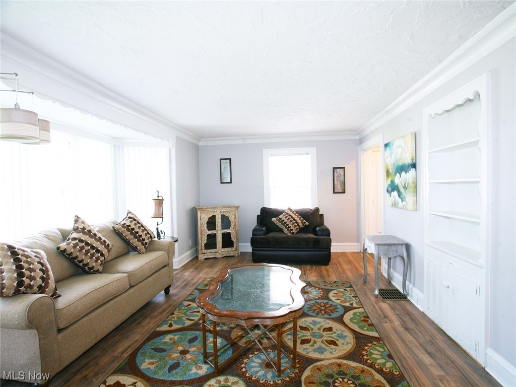 895 Caledonia Avenue, Cleveland Heights, Ohio image 3