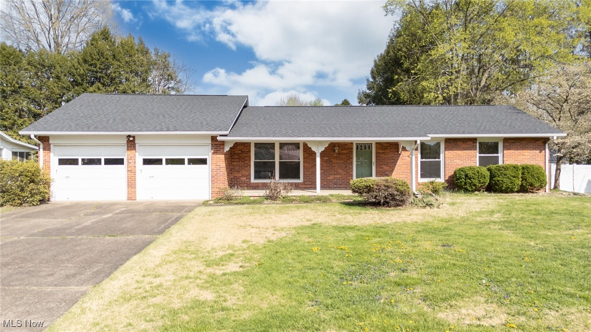 204 Keeler Drive, Marietta, Ohio image 2