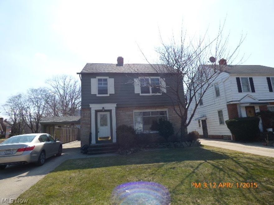 Corner Vacant Lot Is Included (40x112) Three bedroom colonial. Gleaming hardwood floors through out. Eat-in Kitchen. Walk up attic. New (2015) roof, interior and exterior painted. Finished lower level. Walk To Stores, Etc. Being sold as is. Seller requires pre-qualification, see broker remarks or contact listing agent. *Employees and family members residing with employees of Wells Fargo Bank, N.A., its affiliates and subsidiaries are strictly prohibited from directly or indirectly purchasing any property managed by Premiere Asset Services.*