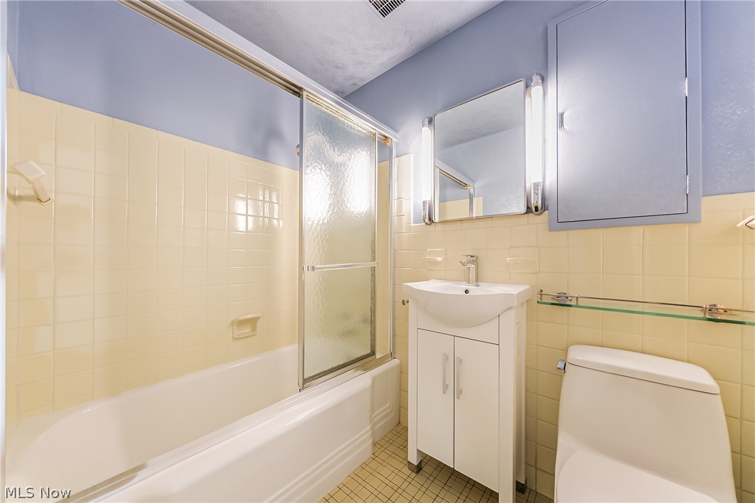 Shaker Villas/Ohio 02 Condo - Residential