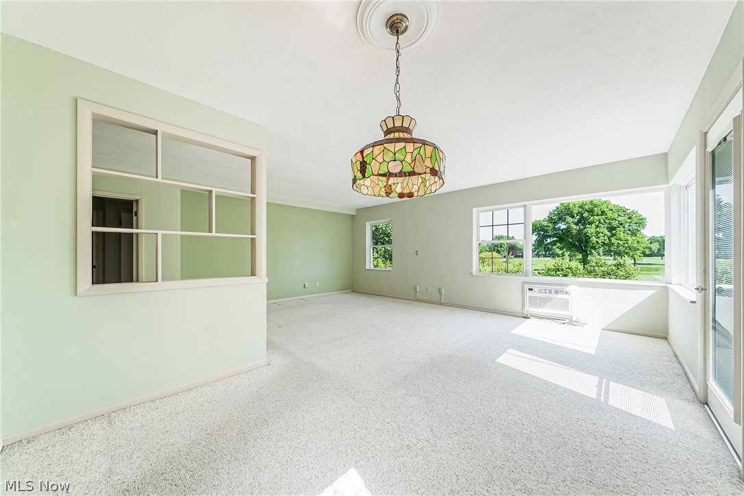 Shaker Villas/Ohio 02 Condo - Residential