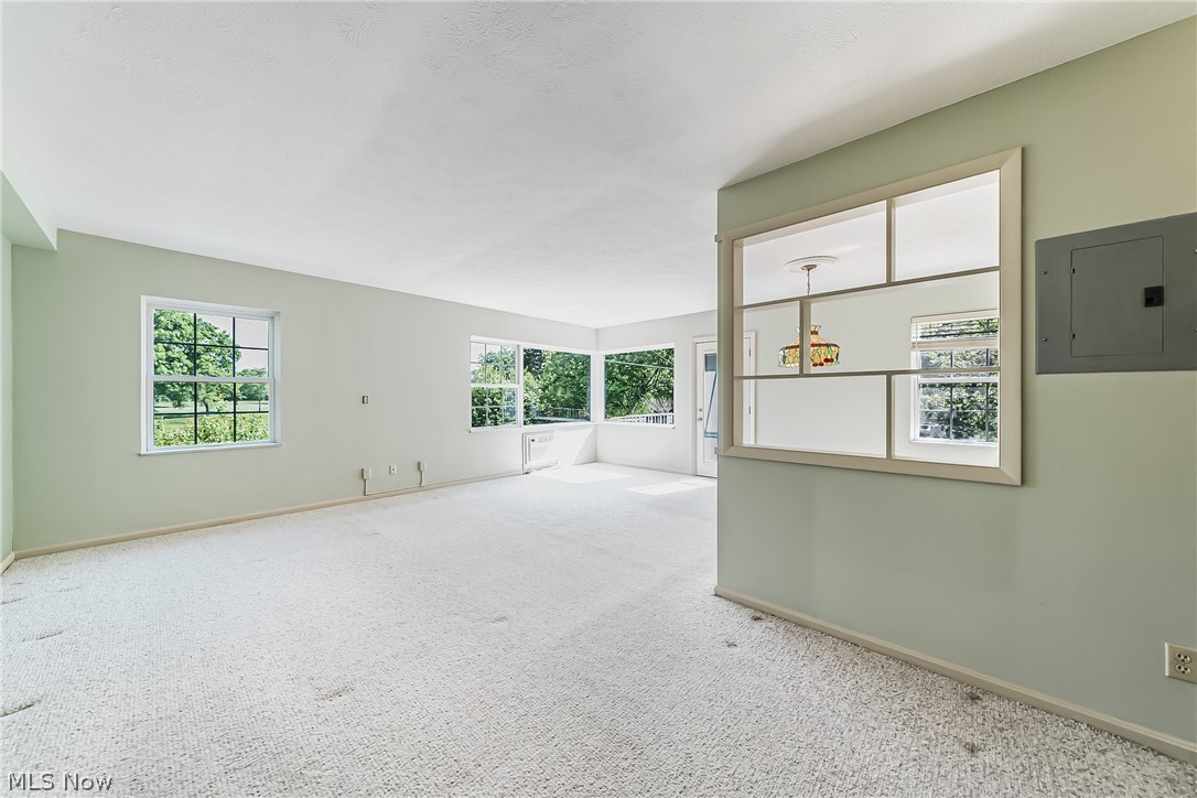 Shaker Villas/Ohio 02 Condo - Residential