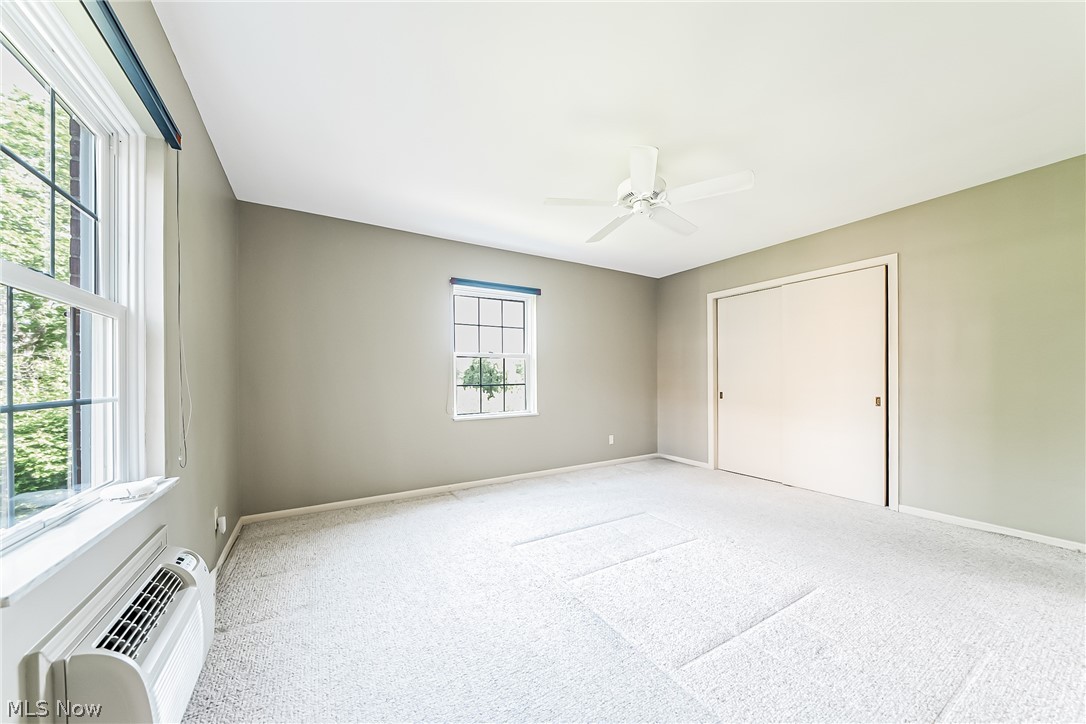 Shaker Villas/Ohio 02 Condo - Residential